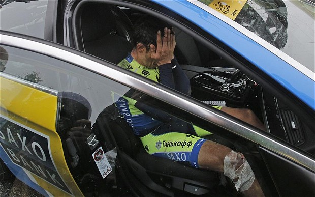 Alberto Contador po odstúpení z Tour de France (telegraph.co.uk)