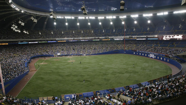 Olympic stadium Montreal(sportsnet.ca)