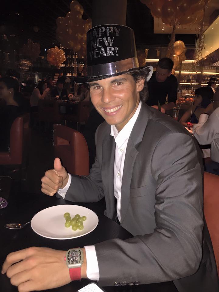 Rafael Nadal oslavuje nový rok 2015 (facebook.com)