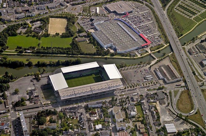 Stade de la Route de Lorient (stadiums.at.ua)
